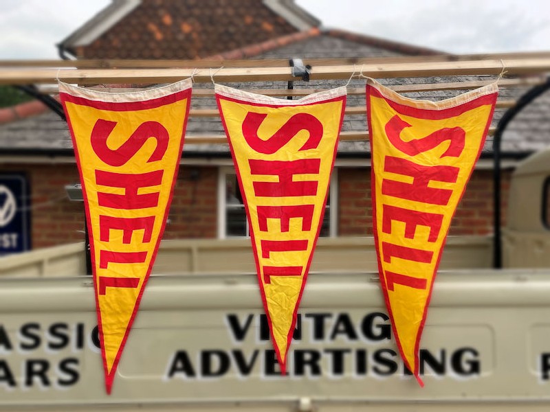 Original Shell pennant flags