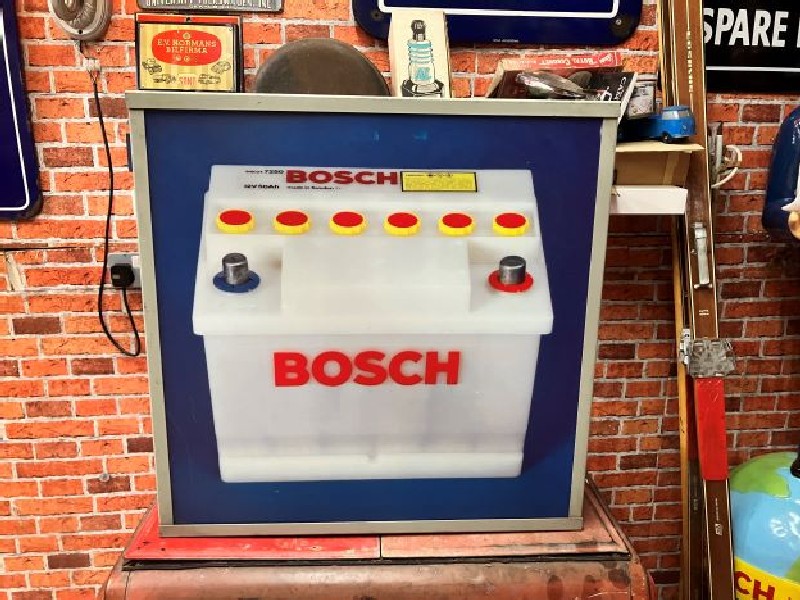 Bosch battery light box