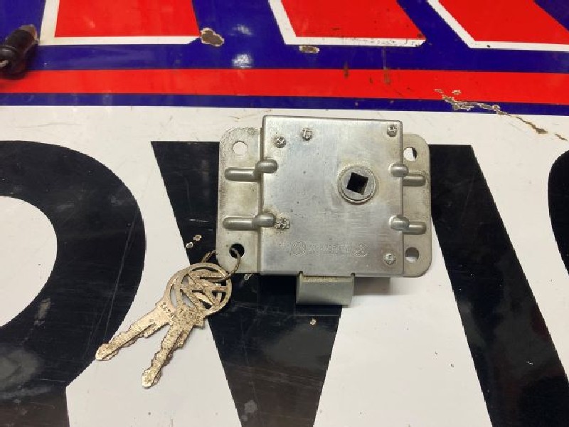 NOS Volkswagen split pick up truck treasure chest door lock