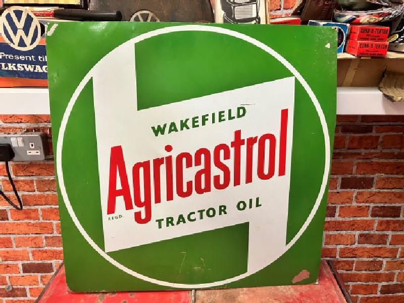Aluminium Wakefield Agricastrol tractor oil tin sign
