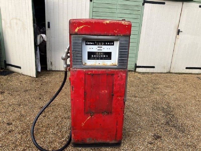 Wayne 505 American gas pump